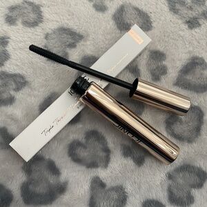 NEW Iconic London TRIPLE THREAT MASCARA
